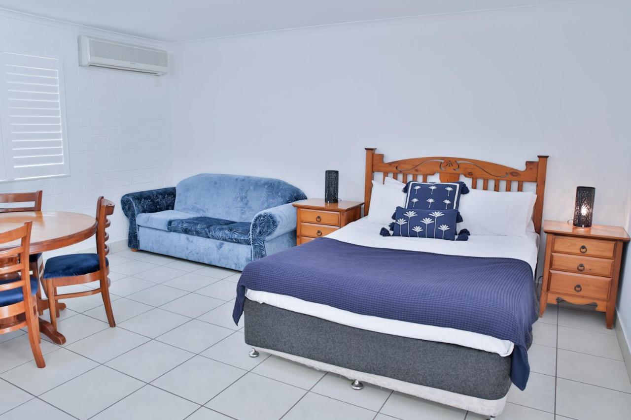 Central Park Motel Rockhampton Buitenkant foto