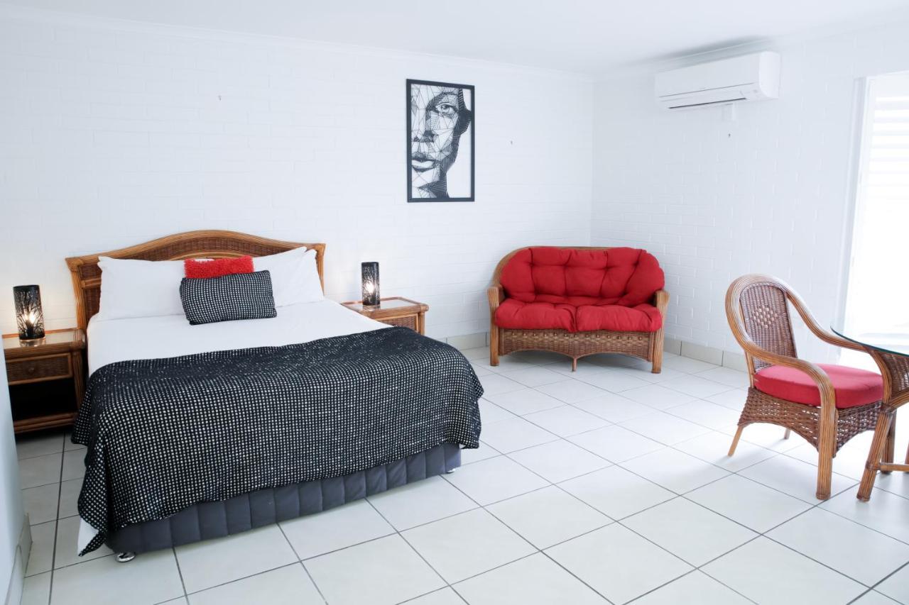 Central Park Motel Rockhampton Buitenkant foto