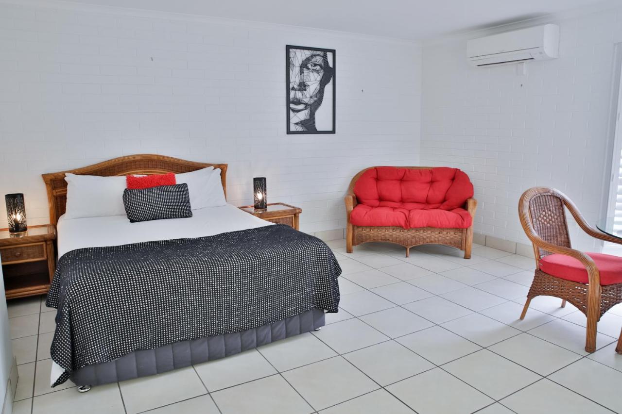 Central Park Motel Rockhampton Buitenkant foto