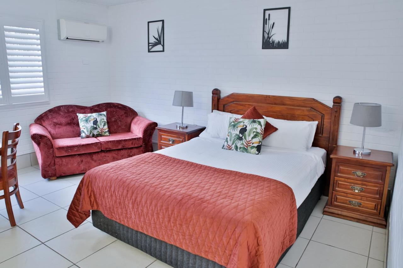 Central Park Motel Rockhampton Buitenkant foto